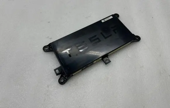 Tesla Model X Door control unit/module 104390010D 0317FK0010186