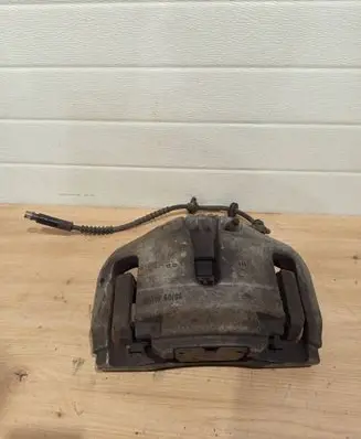 BMW 7 F01 F02 F03 F04 Front brake caliper BMW6036