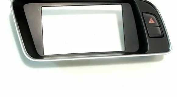 Audi Q7 4L Radio/GPS head unit trim 8R1857186P3Q7