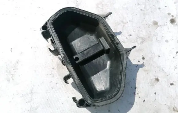 Audi A4 S4 B5 8D Headlight/headlamp dust cover