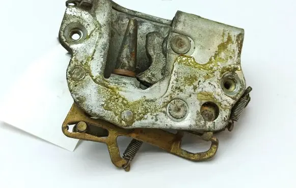 Mercedes-Benz 280 450 W116 Rear door lock