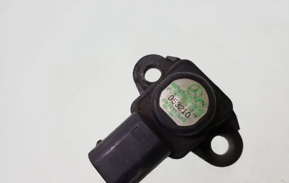 Mercedes-Benz Vito Viano W639 Air pressure sensor A0051535028