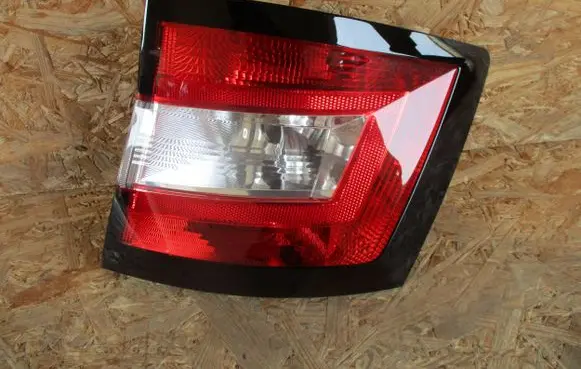 Skoda Fabia Mk3 (NJ) Rear/tail lights 6V9945096