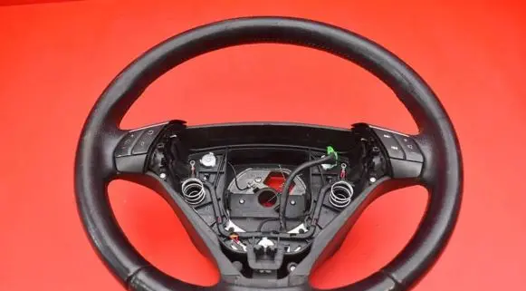 Volvo V70 Steering wheel 08666887