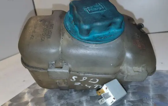 Volvo S80 Coolant expansion tank/reservoir 8683455 8683456