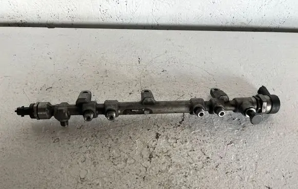 Hyundai ix35 Fuel main line pipe 314002F000 008012L3 0445214211