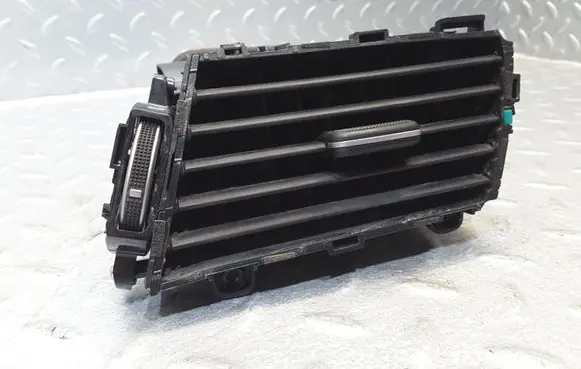 KIA Optima Dashboard side air vent grill/cover trim 84795D4000