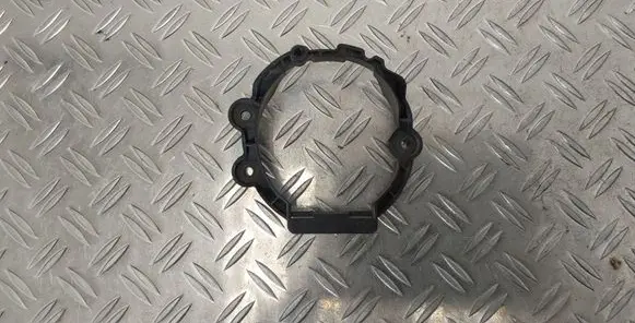 Toyota Avensis T270 Fog light bracket 5212705070