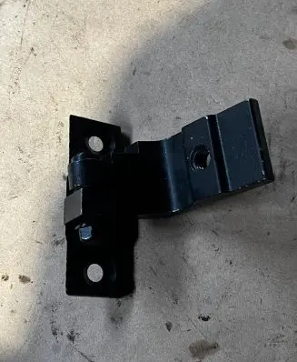 BMW 5 E60 E61 Rear door lower hinge A046574 7200245 BS03
