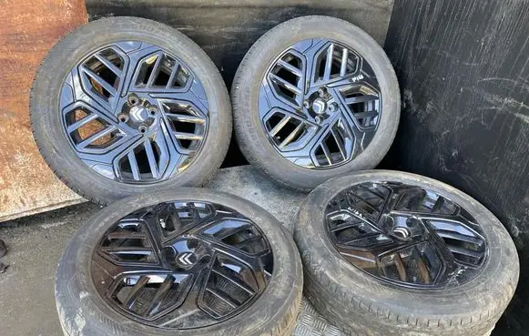 Citroen C4 III e-C4 R18 alloy rim 9832063280