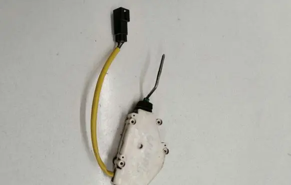 Ford Galaxy Fuel tank cap lock 7M0959775C