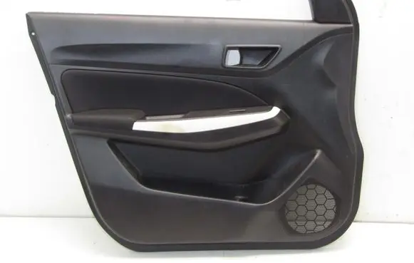 Suzuki Swift III Front door card panel trim 8372452R0