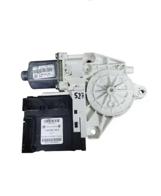 Volkswagen Golf V Front door window regulator motor 1K0959792K 1K4837402J 0130822229