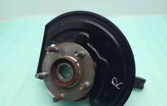 Nissan Pulsar Front wheel hub 400141KK0H 40003ZL0B