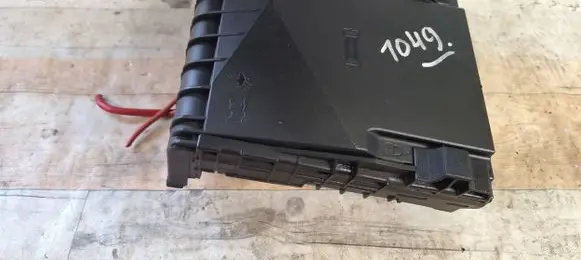 Volkswagen Touran I Fuse module 1K0937125A