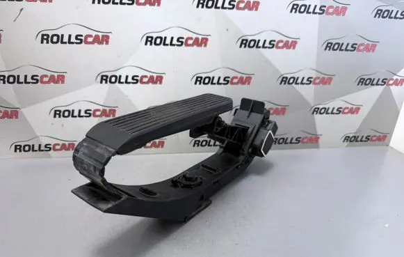 Mercedes-Benz S W220 Accelerator throttle pedal 