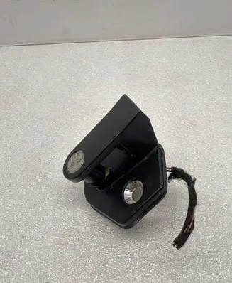 BMW 5 E39 Front door lock loop/hook striker 8176350