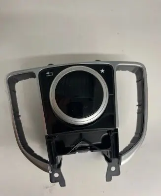 Mercedes-Benz C W205 Head unit multimedia control A2059005915 A2059015409 A2099020104