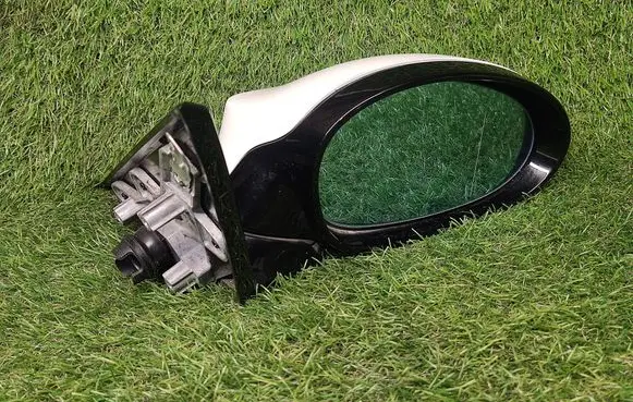 BMW 1 E82 E88 Front door electric wing mirror F0133104 8051999 C0133108