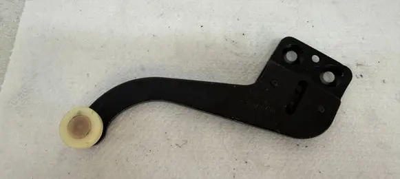 Volkswagen Transporter - Caravelle T5 Sliding door upper roller guide/hinge 7H0843436P