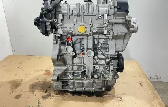 Volkswagen Golf VII Engine CHPA 04E103023AK 04E103603