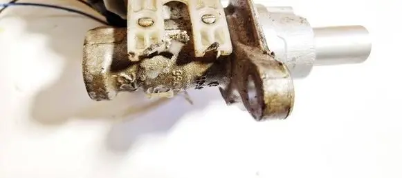 Opel Corsa D Master brake cylinder 204y21786