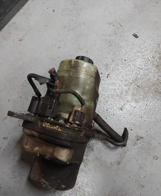 Ford Focus Power steering pump 1040085011094F