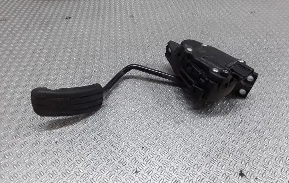 Renault Trafic II (X83) Accelerator throttle pedal 01094633