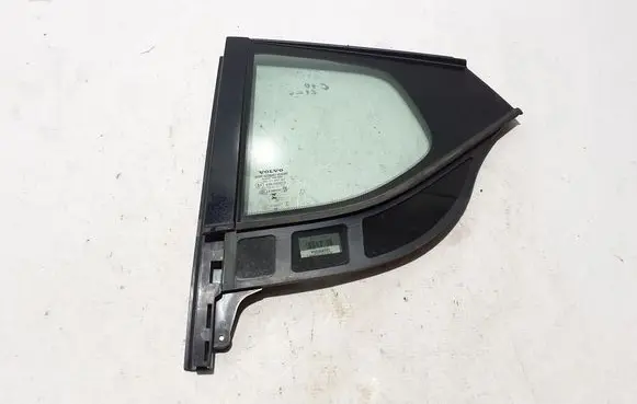 Volvo C40 Rear vent window glass 32368703