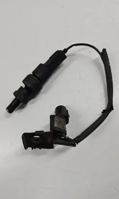 KIA Sorento Oil pressure sensor 