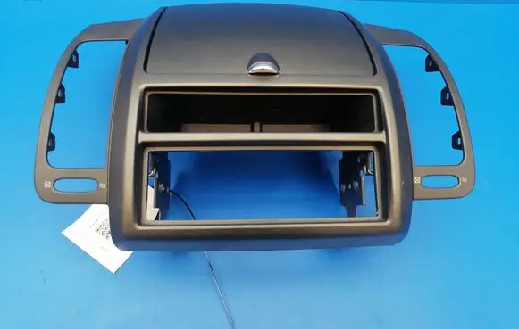 Nissan Note (E11) Glove box 682609U000
