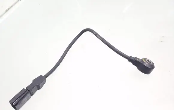Audi A8 S8 D4 4H Detonation knock sensor 079905377E