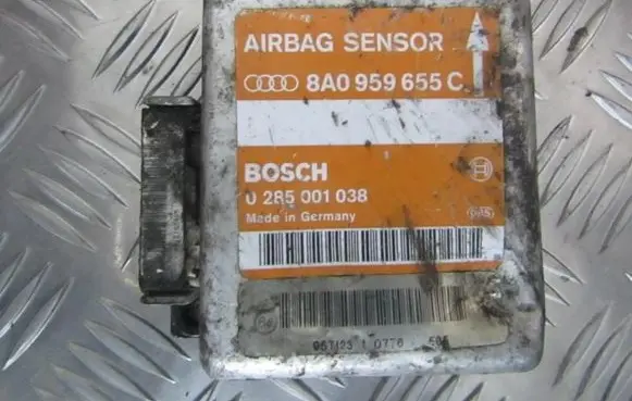 Audi A4 S4 B5 8D Airbag control unit/module 8A0959655C 0285001038