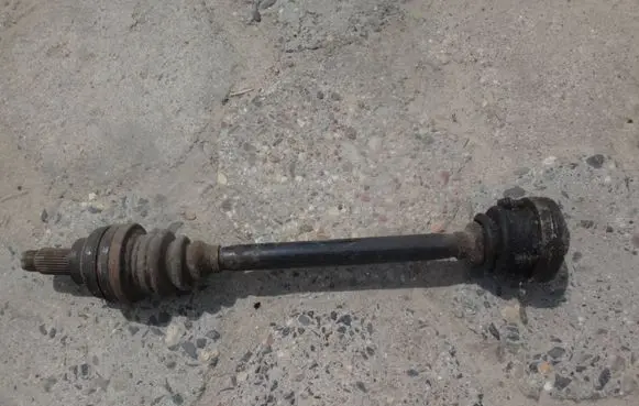 BMW 5 E39 Rear driveshaft 1229141