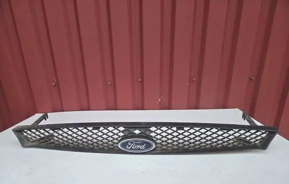 Ford Focus Front bumper upper radiator grill 98AB8200CH