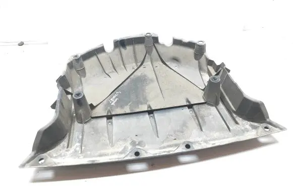 Lexus IS III XE30 Fuel tank bottom protection 8839053010 5839053010