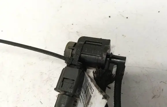 Volkswagen Bora Turbo solenoid valve 1j0906283c