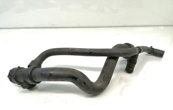 Volkswagen PASSAT B5 Engine coolant pipe/hose 8D0121049H