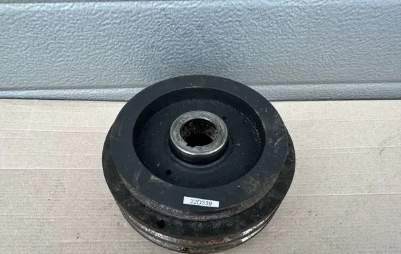 Nissan King Cab, Navara Crankshaft pulley 12303VK501
