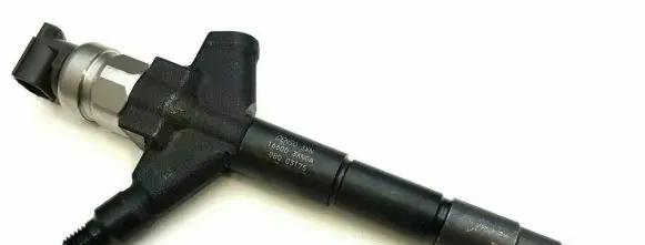 Nissan Navara D40 Fuel injector 166003XN0A DCRI301060 2950501060