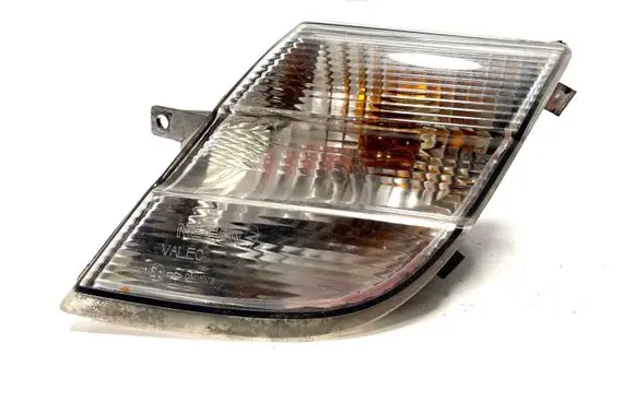 Front indicator light
