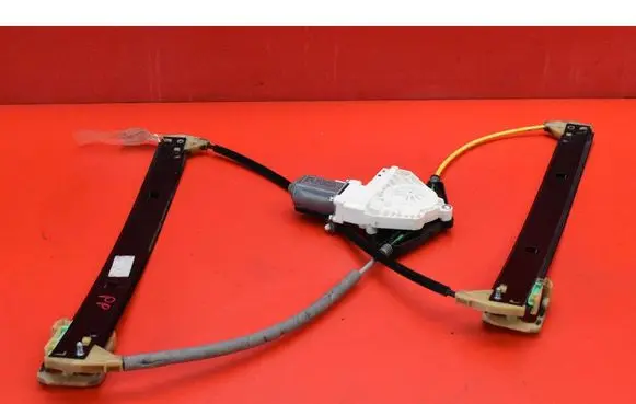 Audi A4 S4 B8 8K Front door window regulator with motor 8K0837462D
