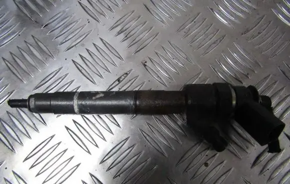 Mitsubishi Colt Fuel injector a6400700787