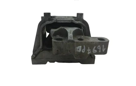 Volkswagen Passat Alltrack Engine mount bracket 1K0199262