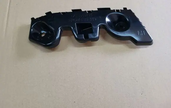 Mazda CX-30 Front bumper mounting bracket DGH9502J1cx30