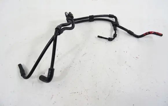 Audi A1 Fuel line pipe