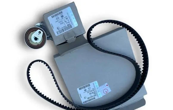 Opel Astra H Timing belt 93185845