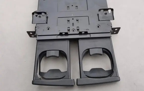Cup holder front