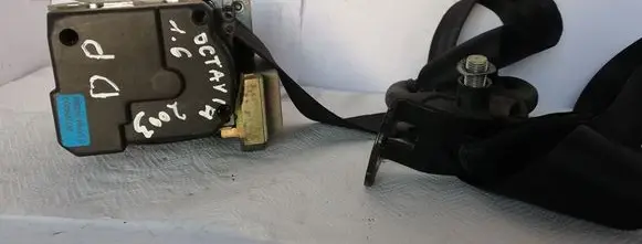 Skoda Octavia Mk1 (1U) Front seatbelt 1U4857702C TRW0006478
