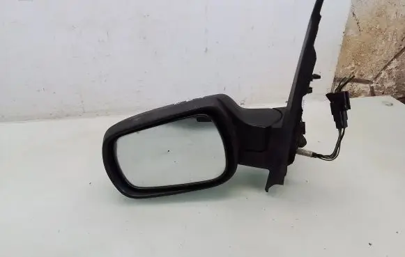 Ford Fusion Front door electric wing mirror